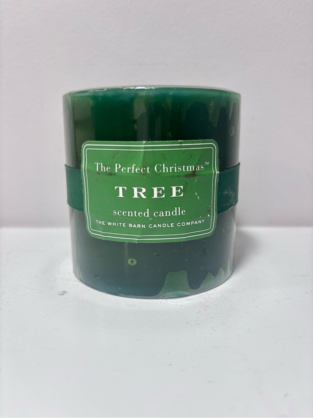 White Barn The Perfect Christmas Tree Scented Pillar Candle 3x3 New - Picture 1 of 5